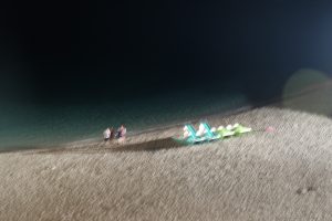 la spiaggetta di tropea di sera